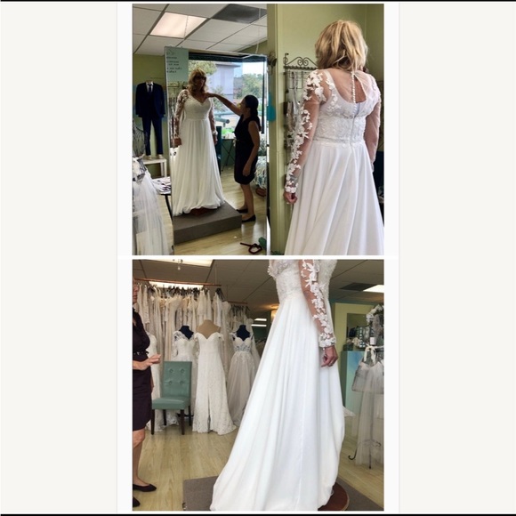Beautiful one of a kind Wedding Dress - Picture 1 of 2